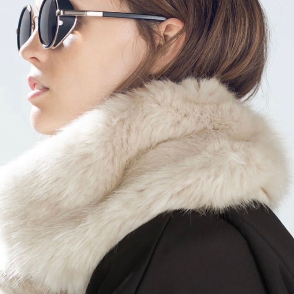 *NEW* Faux Fur Neck Warmer